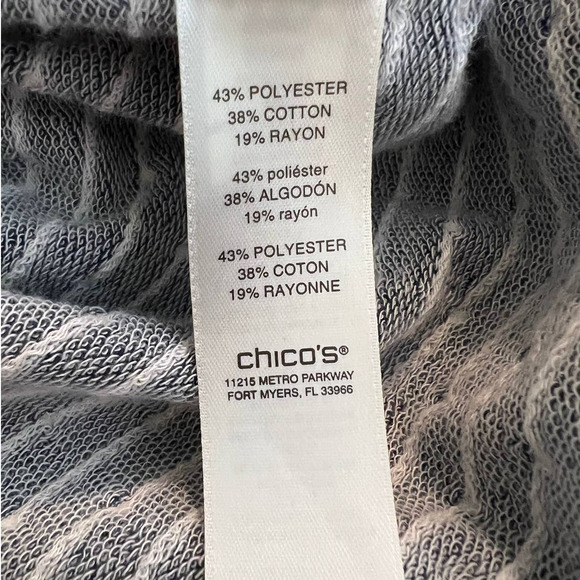 Weekends by Chico's Women's Jacket Size 3/US Size L in Blue w/White Polka Dots - Picture 5 of 6